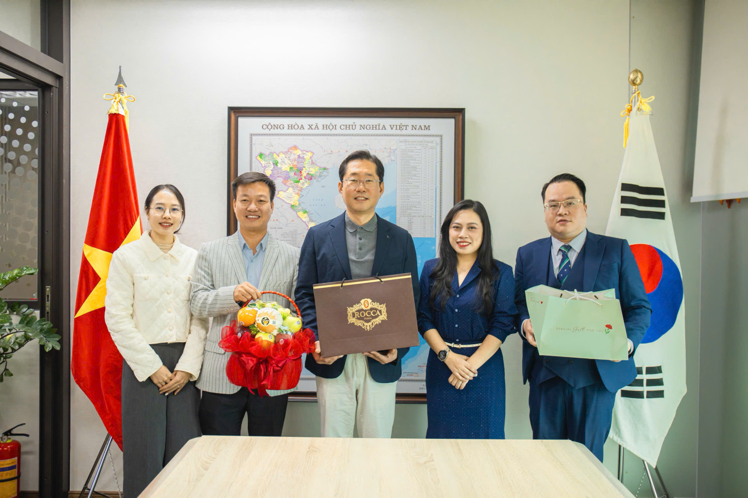 Ngoại giao văn hóa, trí thức: Bệ phóng đưa doanh nghiệp Việt Nam ra toàn cầu